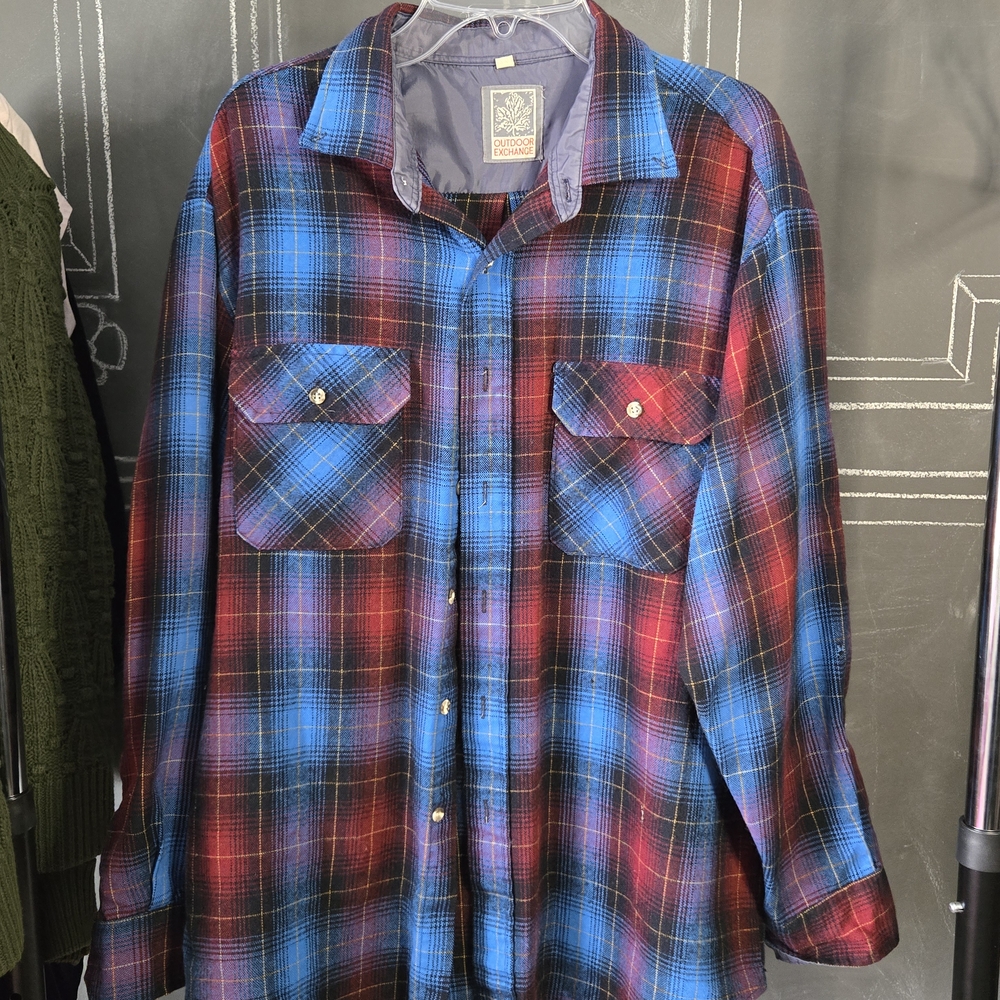 Men's Casual Plaid Button-Down Shirt - Blue and Red